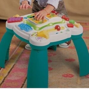 LeapFrog Bilingual Learning Activity Table w/ Removable Legs.